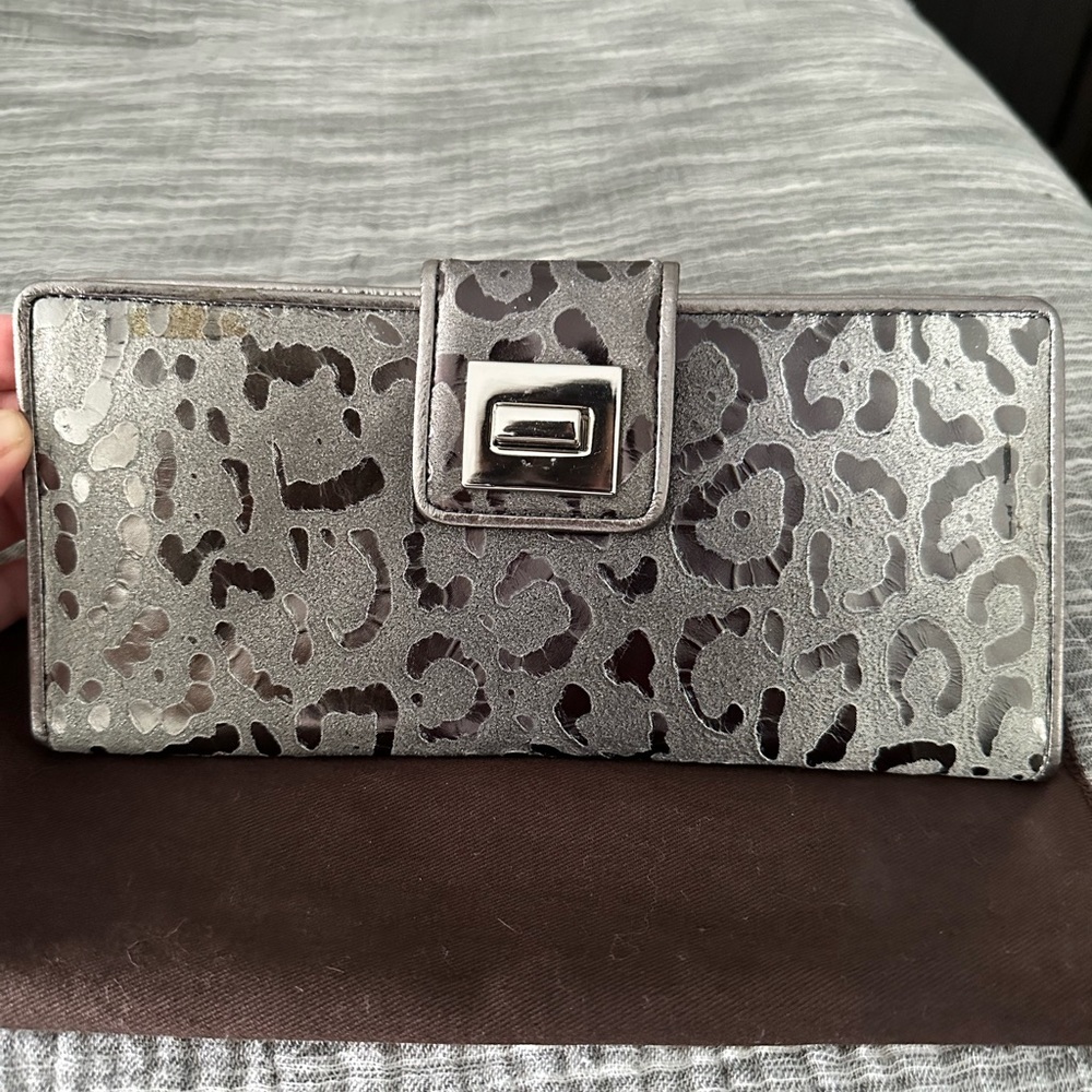 Kooba NWT designer wallet clutch in leopard silver grey pattern